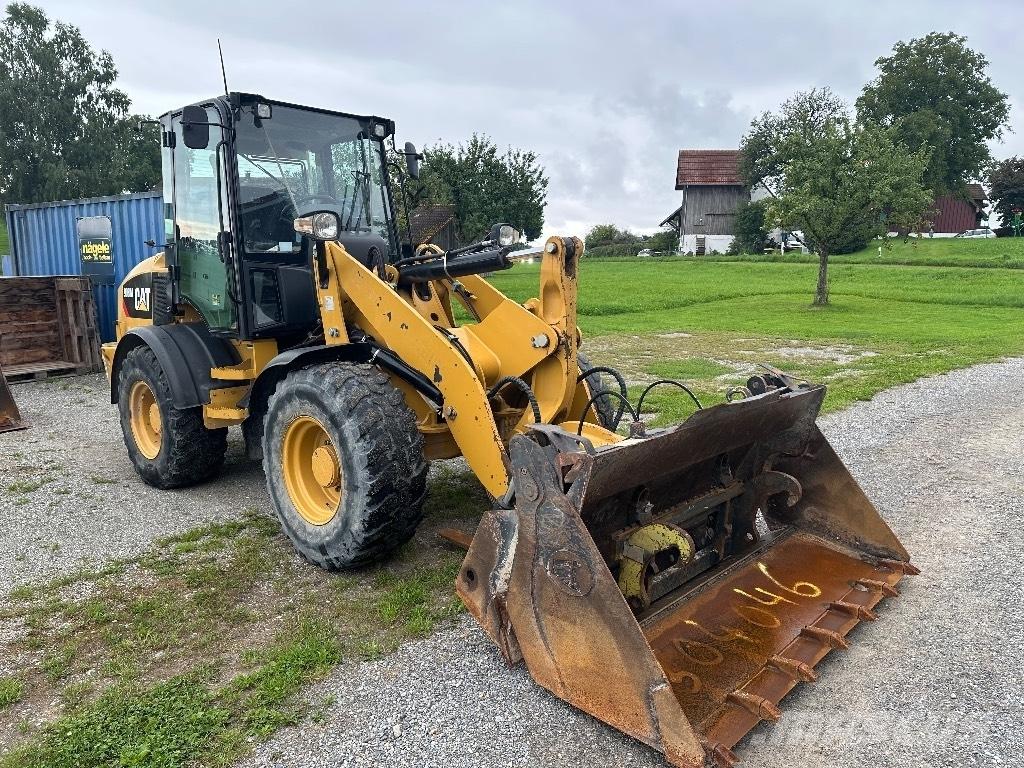 CAT 908M Radlader Ładowarki kołowe