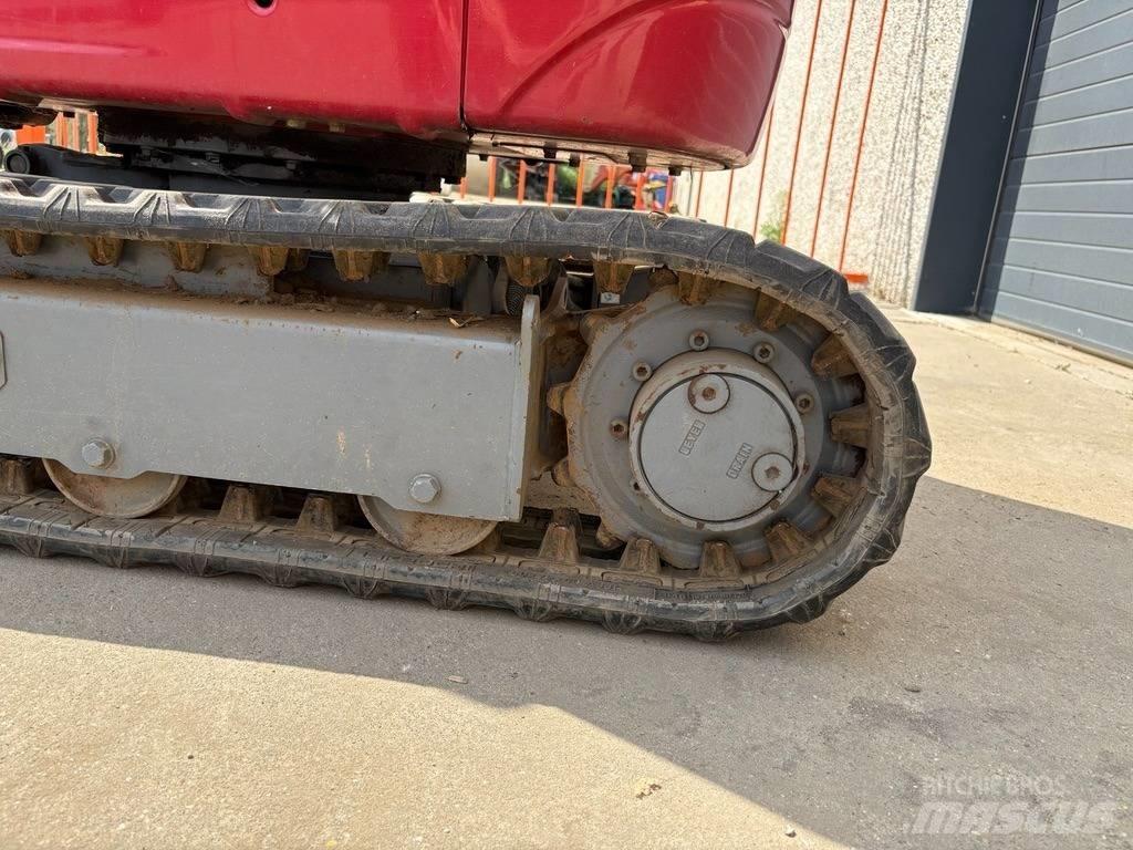Takeuchi TB 210 R Minikoparki