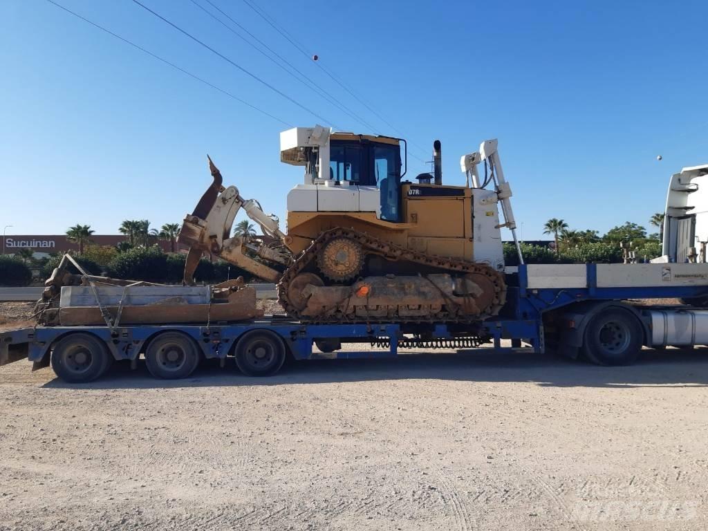 CAT D 7 R II Spycharki gąsienicowe