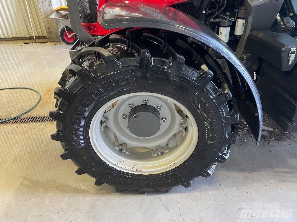Massey Ferguson 5713 Ciągniki rolnicze