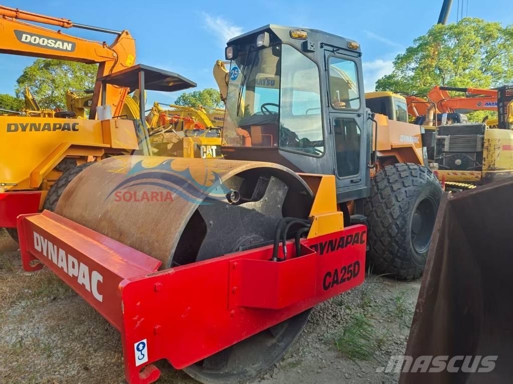 Dynapac CA 25 D Walce jednobębnowe