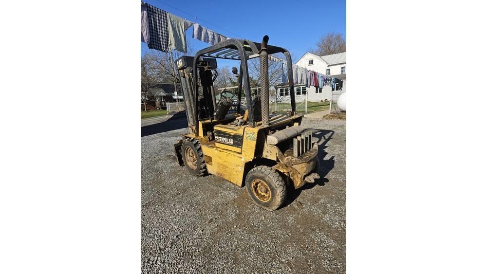 CAT V 40 E Wózki widłowe inne