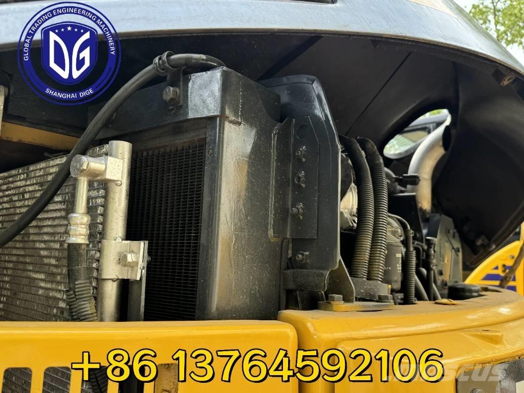 Komatsu PC78US Koparki gąsienicowe
