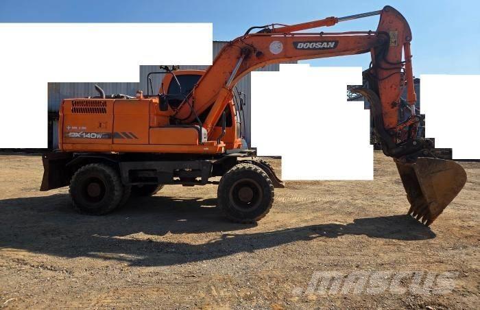 Doosan DX 140 WV-3 Koparki kołowe