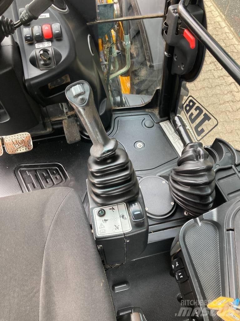 JCB 4 CX Koparko-ładowarki