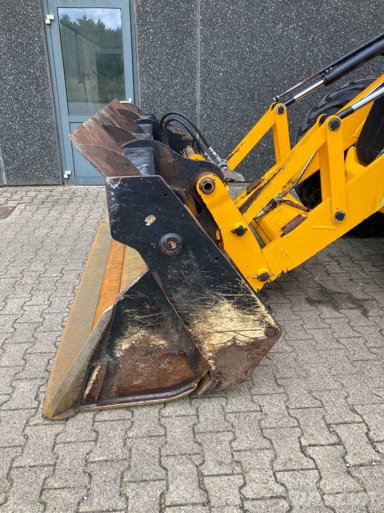 JCB 4 CX Koparko-ładowarki