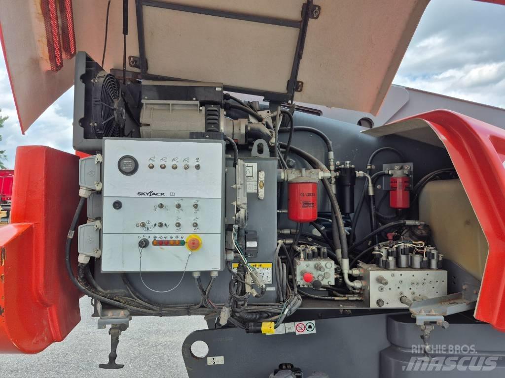 SkyJack SJ 66 T Podnośniki przegubowe