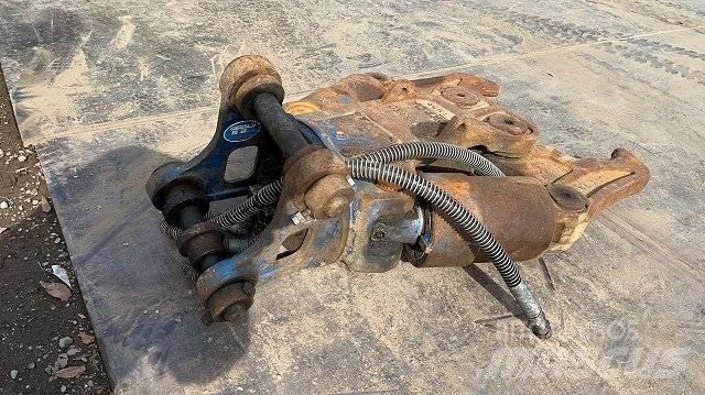 Kobelco SK30UR-6 Koparki wyburzeniowe