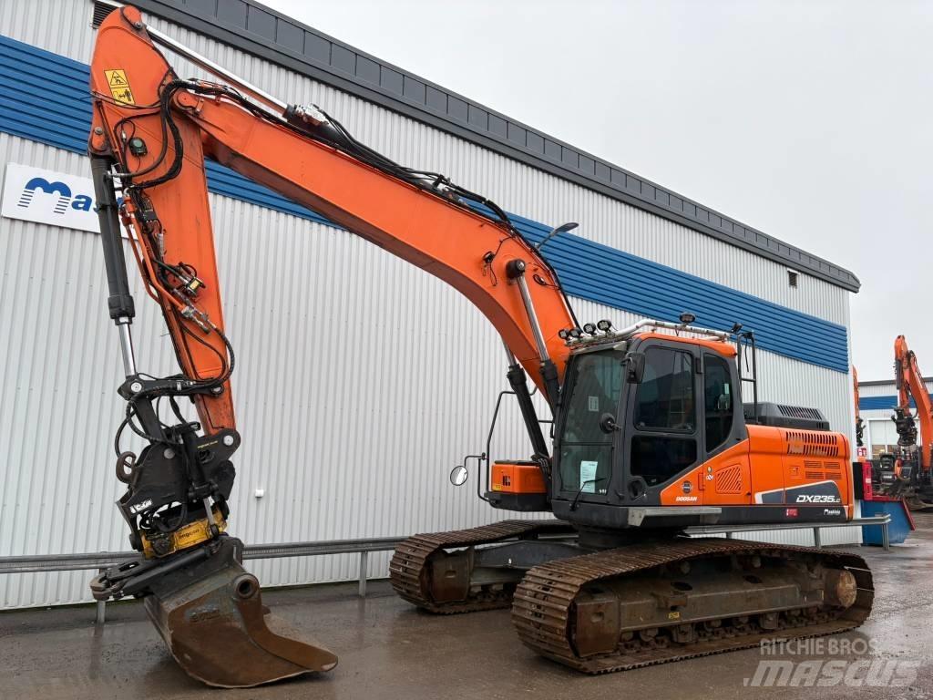 Doosan DX235LC-5 Koparki gąsienicowe