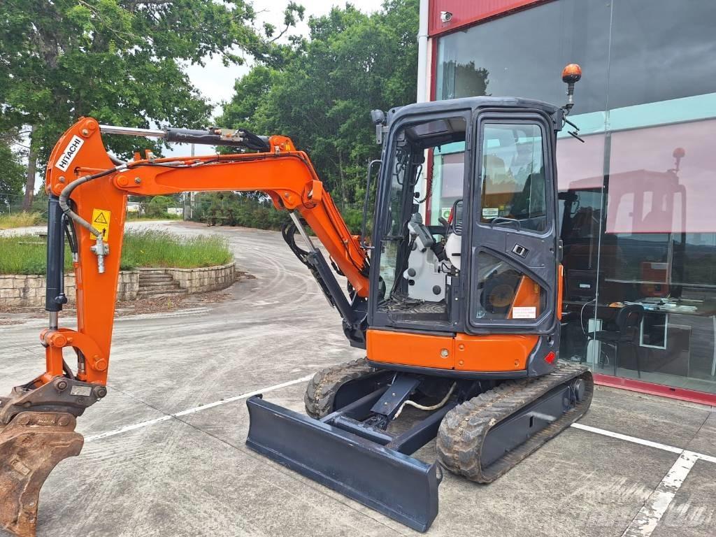 Hitachi ZX33-5A Minikoparki