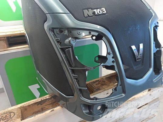 Valtra N 163 hood Kabina i wnętrze