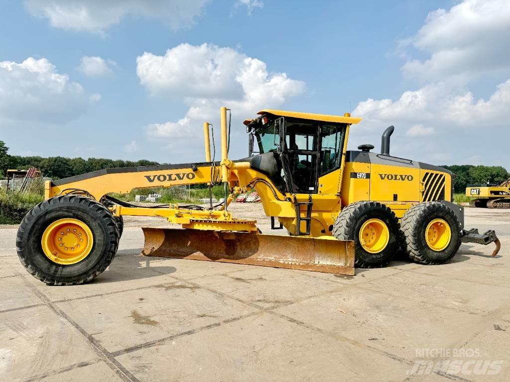 Volvo G970 + RIPPER Równiarki