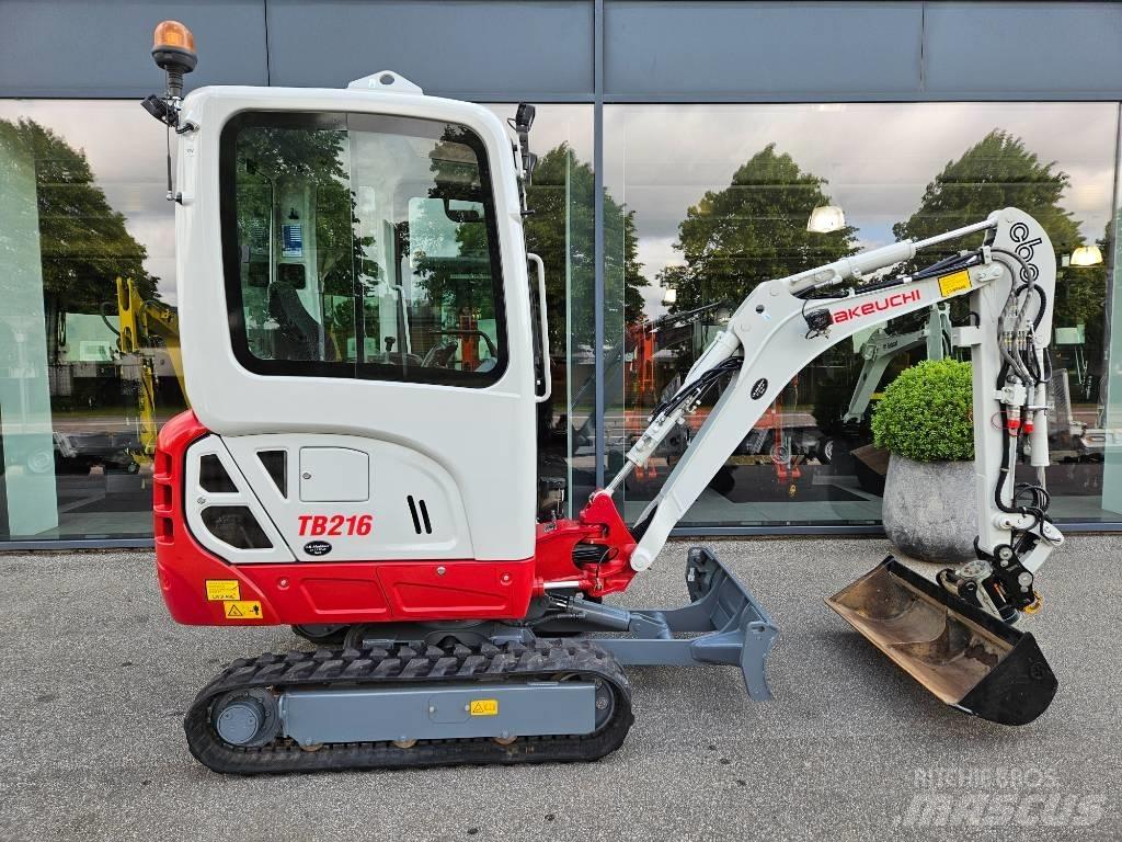 Takeuchi TB 216 Minikoparki