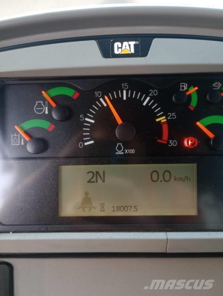 CAT 966 M Ładowarki kołowe