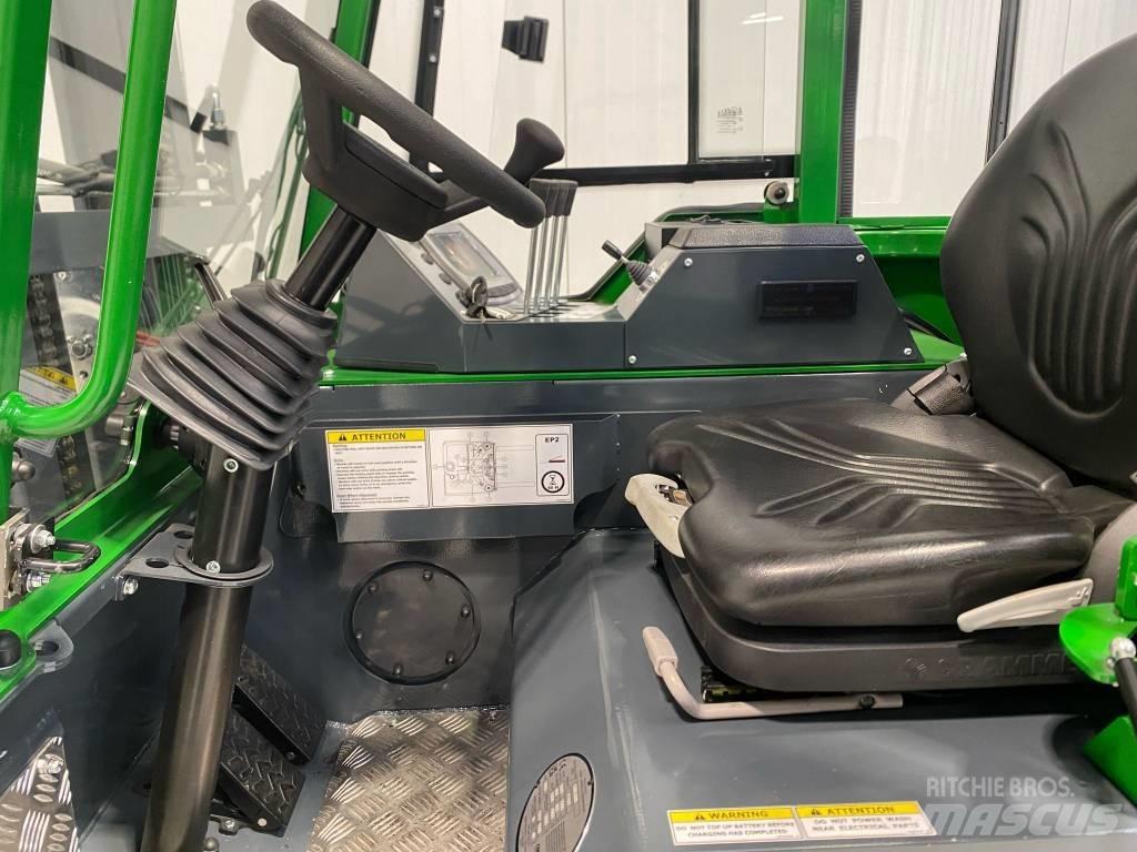 Combilift CBE2500 Wózki widłowe czterokierunkowe