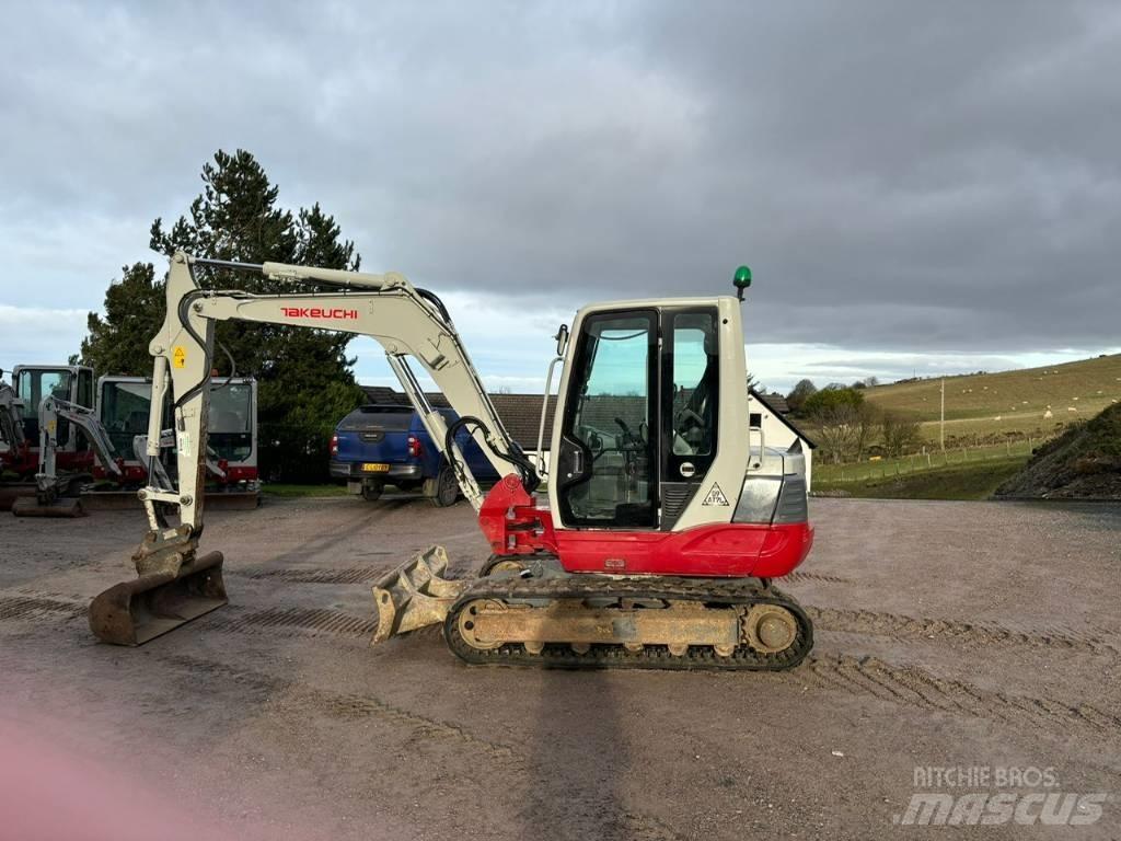 Takeuchi TB 250 Minikoparki