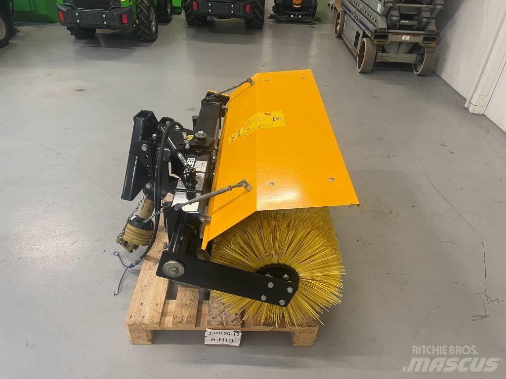 GMR FF 1300 LSA Zamiatarki - Zgarniarki - Odśnieżarki