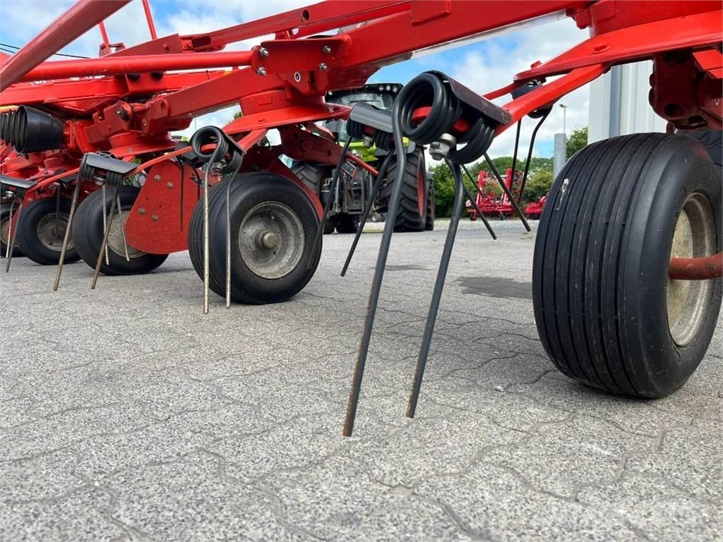 Kuhn GF6502 Zgrabiarki i przetrząsacze