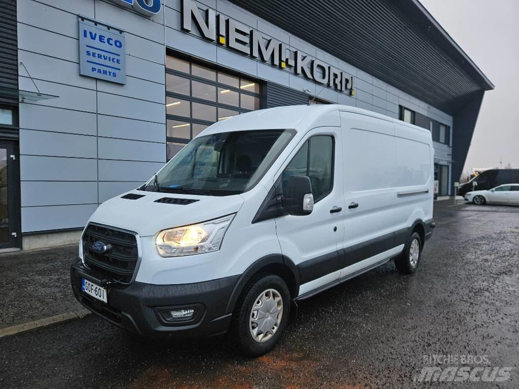 Ford Transit Busy / Vany