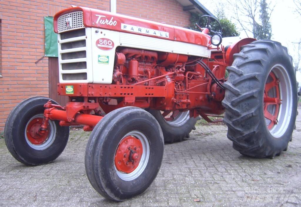 Farmall 560 Ciągniki rolnicze