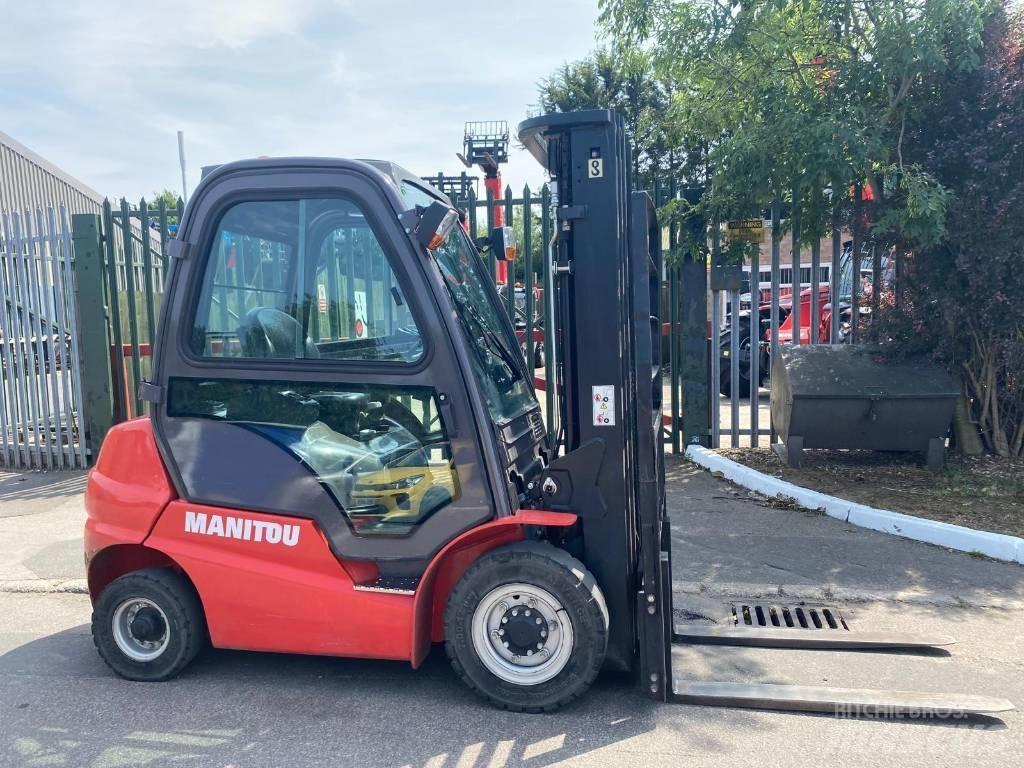 Manitou Mi25D Wózki Diesla