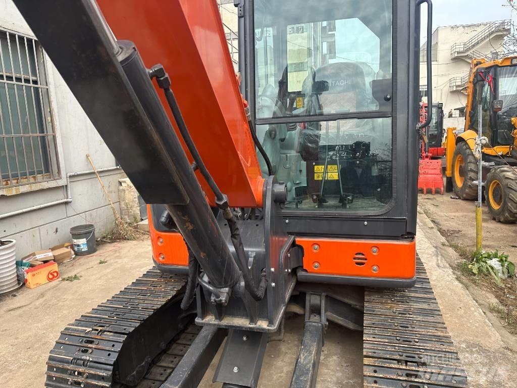 Hitachi ZX68USR-5A Minikoparki