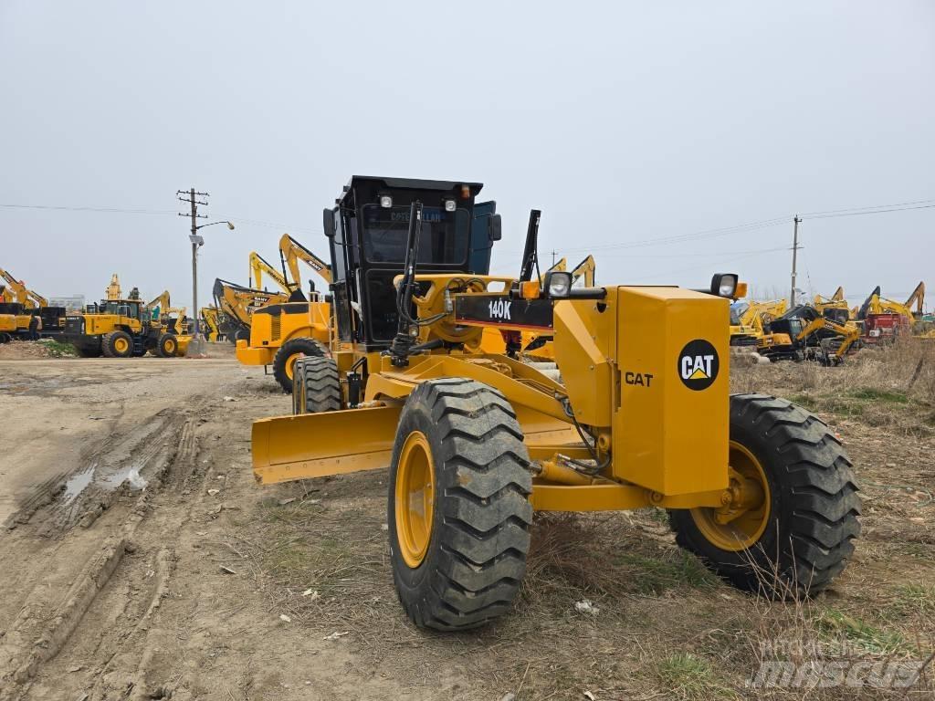 CAT 140 K Równiarki