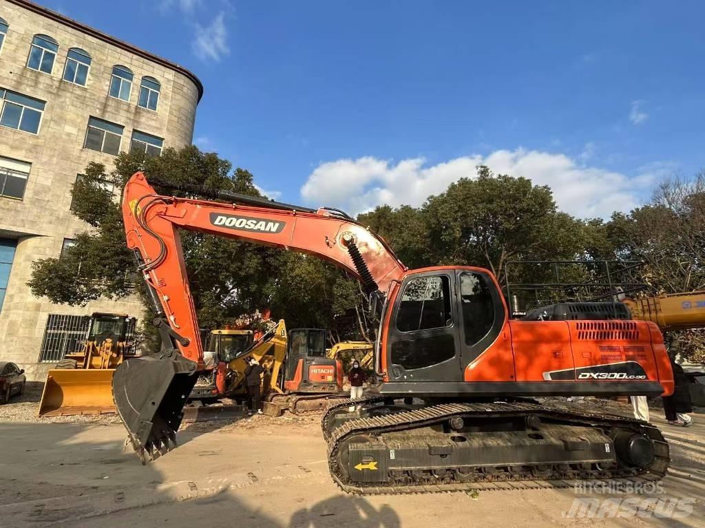 Doosan DX 300 LC Koparki gąsienicowe