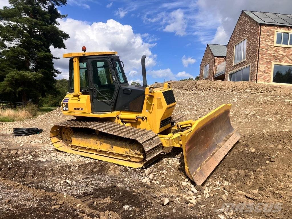 Komatsu D 41 P-6 Spycharki gąsienicowe