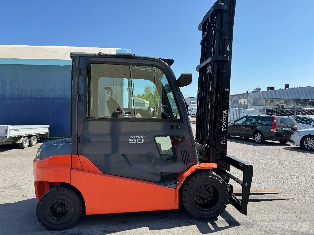Toyota 8FBMT50 Wózki elektryczne