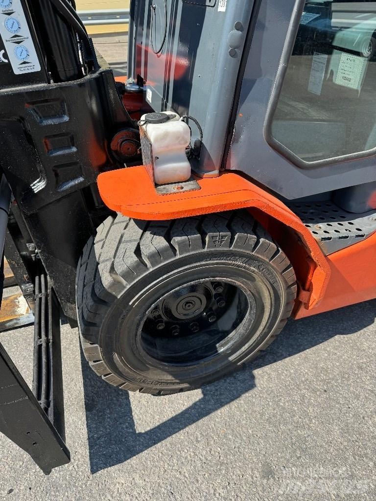 Toyota 8FBMT50 Wózki elektryczne