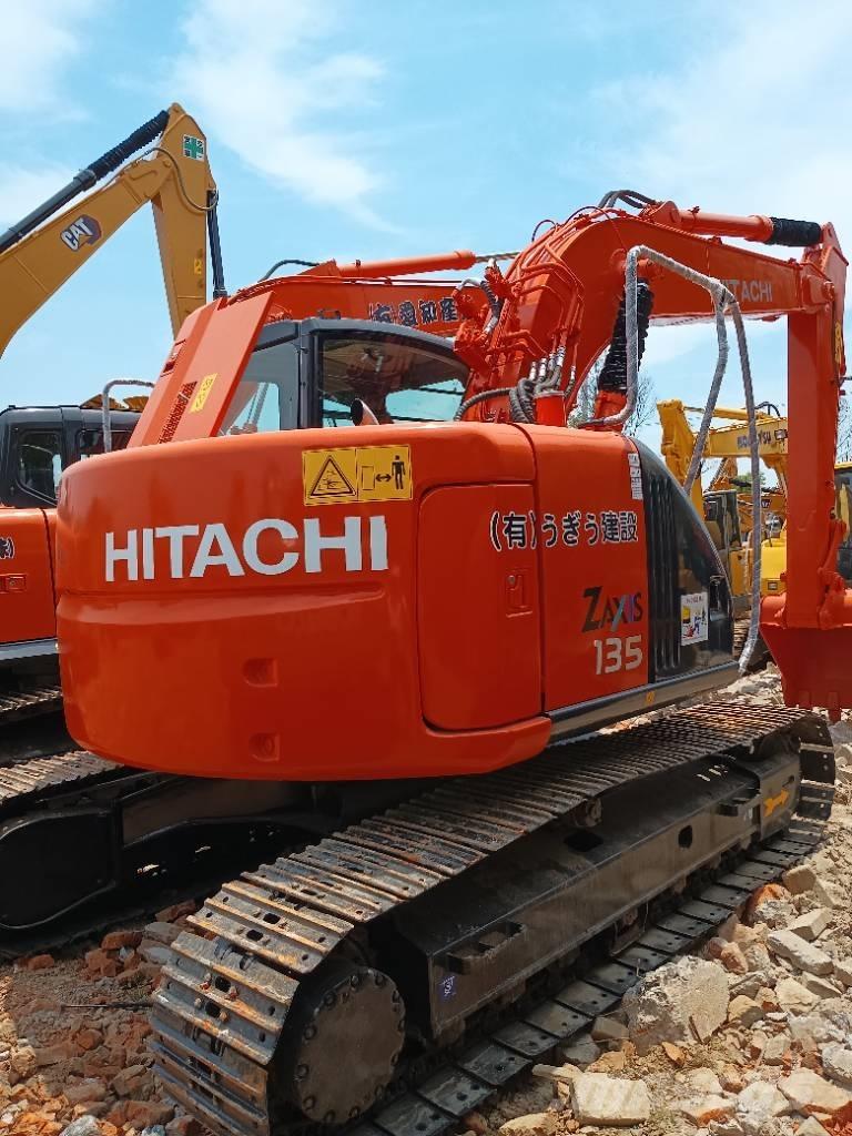 Hitachi ZX 135 U-5 Koparki gąsienicowe