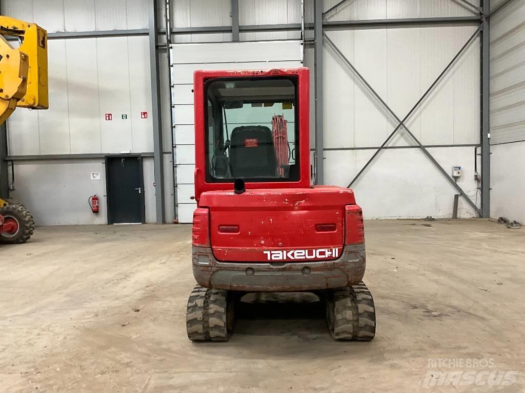 Takeuchi TB 235 Minikoparki