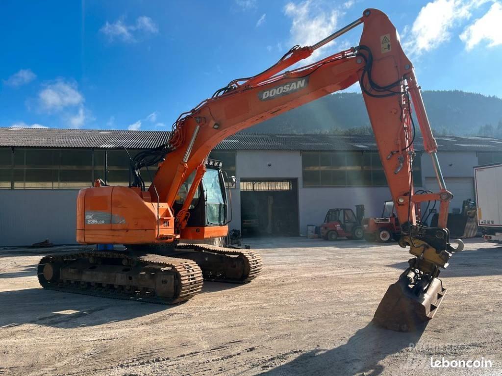 Doosan DX 235 LCR Koparki gąsienicowe