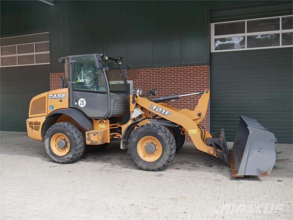 Case IH 321 F Ładowarki kołowe