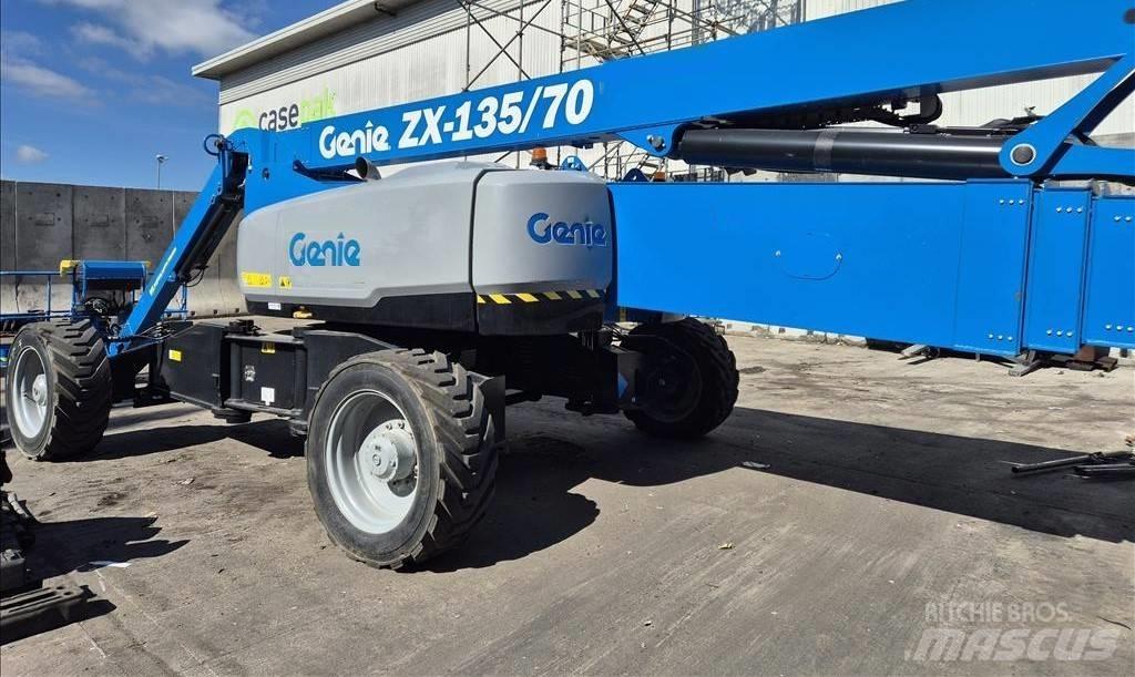 Genie ZX 135/70 Podnośniki przegubowe
