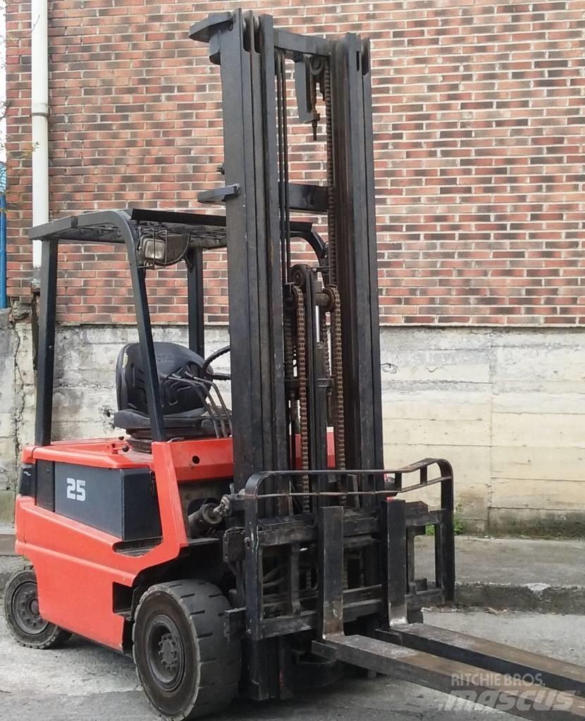 Toyota FBMF25 Wózki elektryczne
