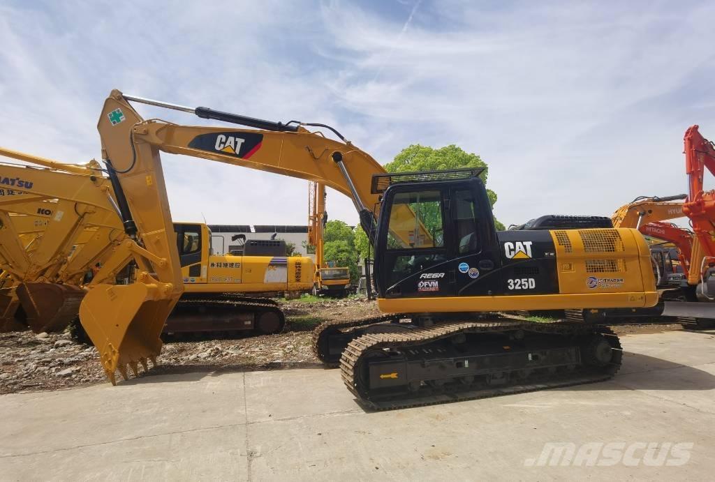 CAT 325 D Koparki gąsienicowe
