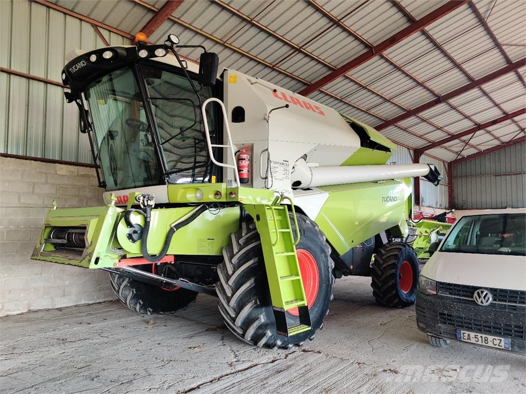 CLAAS TUCANO 480 Kombajny zbożowe
