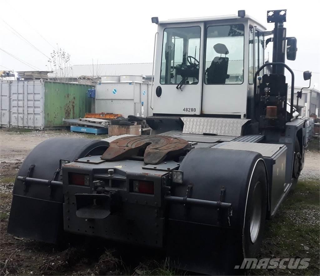  R332-4x4 Ciągniki terminalowe