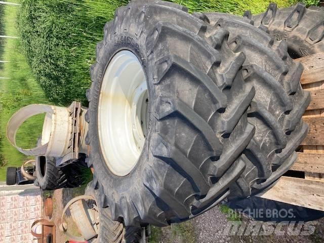 Trelleborg 440/65R24 Opony, koła i felgi