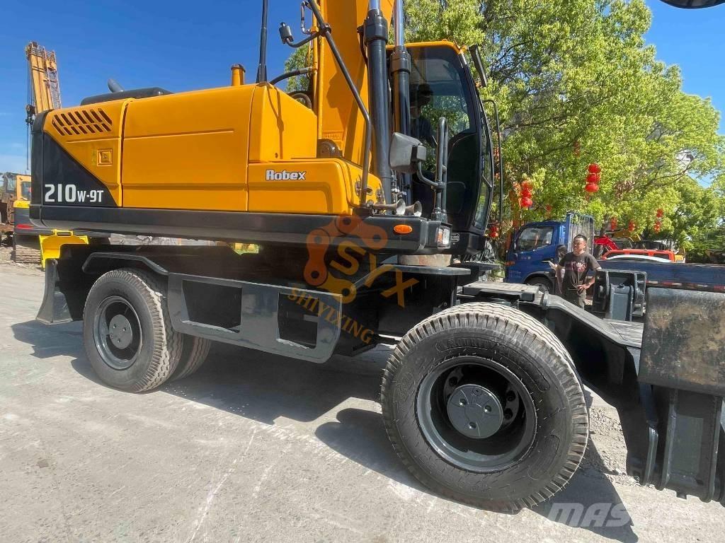 Hyundai R210W Koparki kołowe