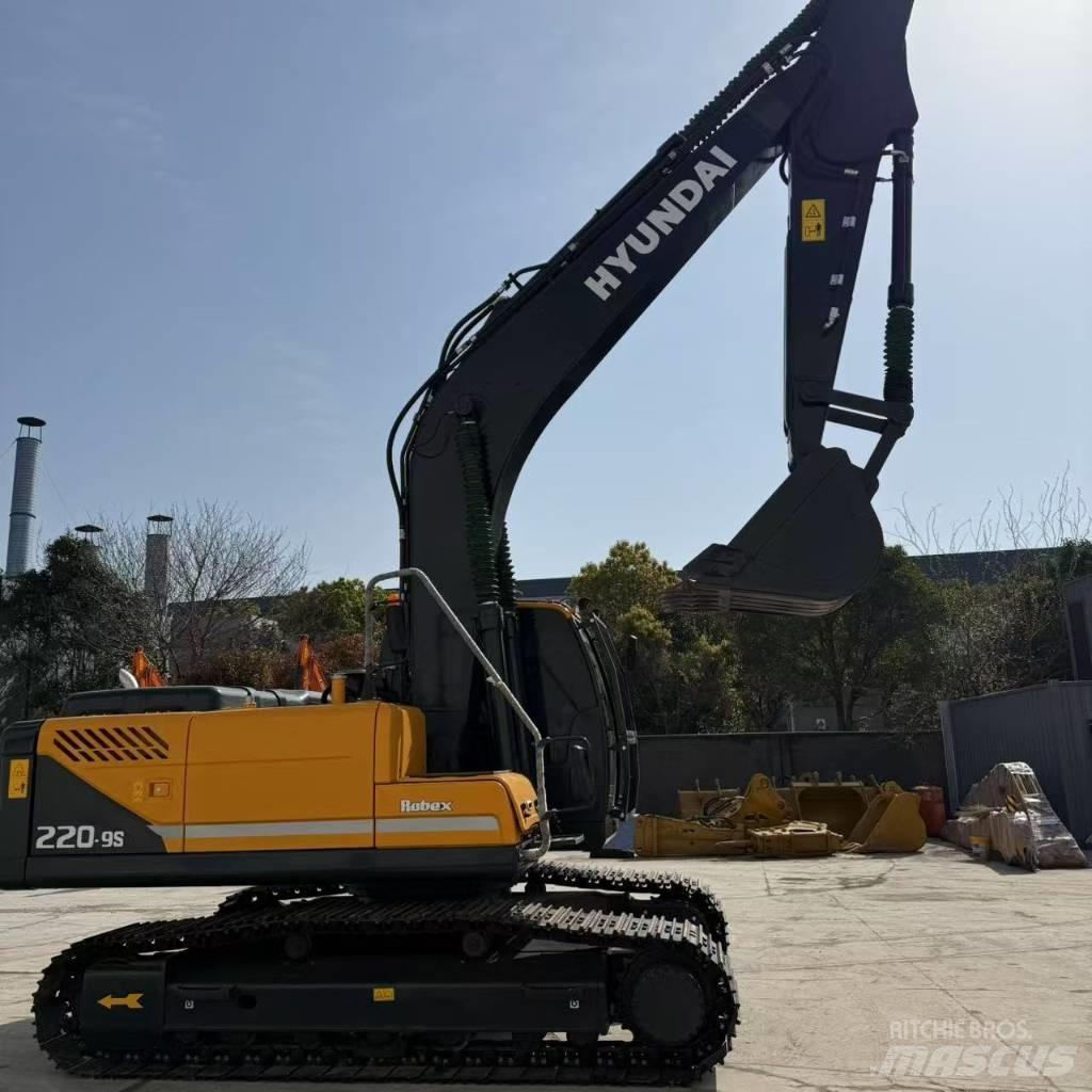 Hyundai R220-9S Koparki gąsienicowe