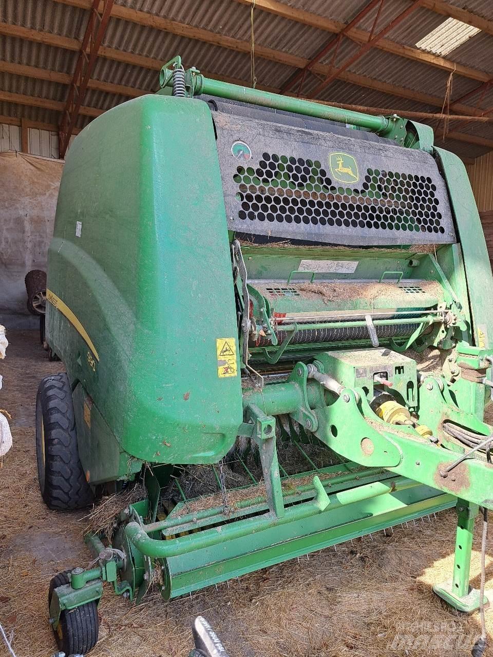 John Deere 990 Prasy zwijające