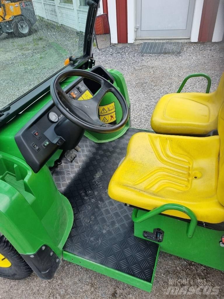 John Deere Gator TE Maszyny komunalne