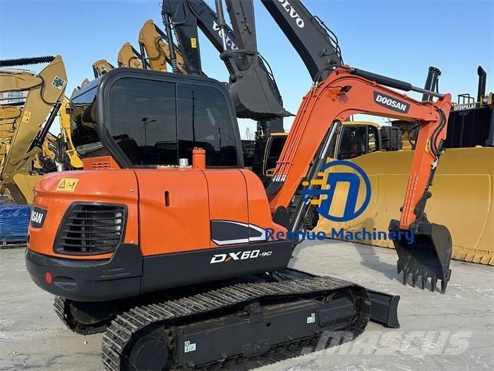 Doosan DX 60 Minikoparki