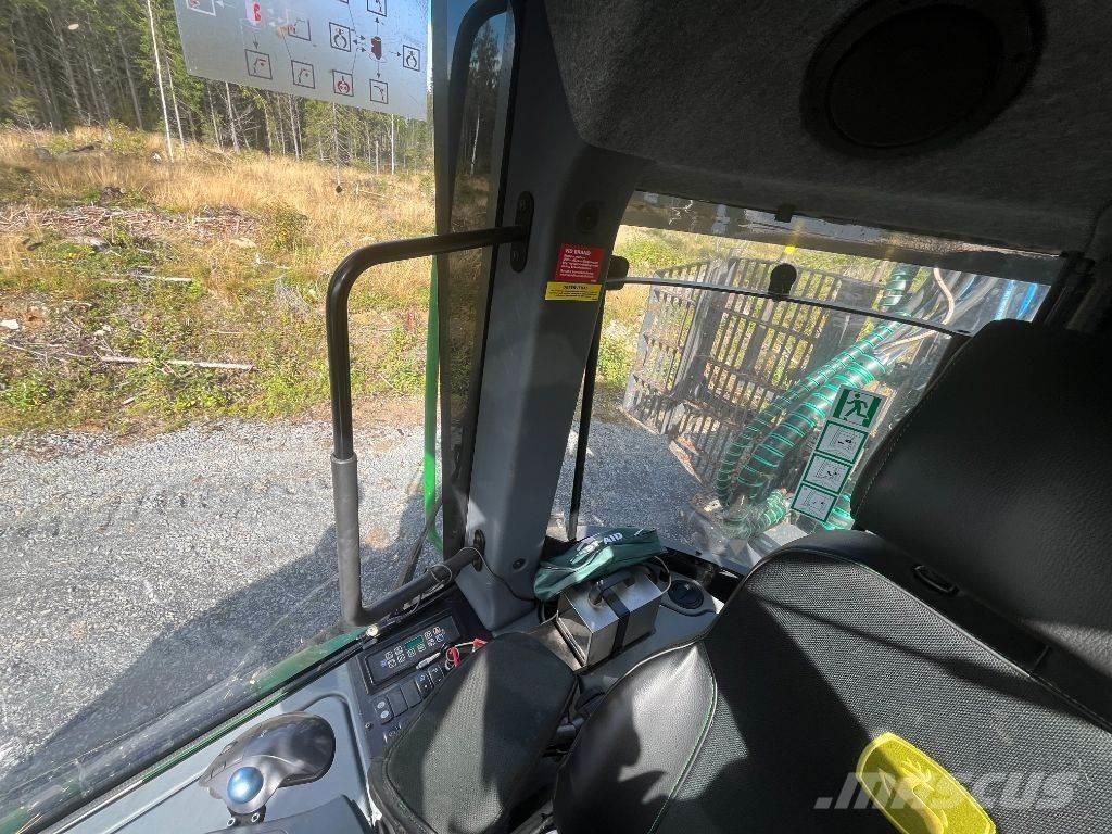 John Deere 1510G Forwardery