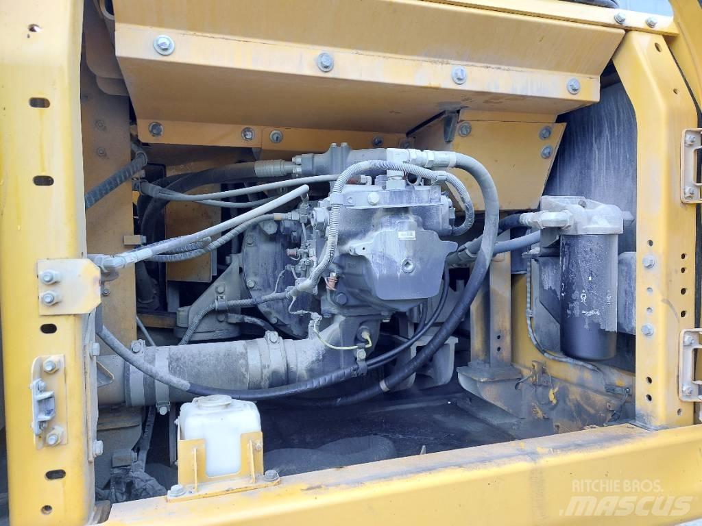 Komatsu PC360LC-11 Koparki gąsienicowe