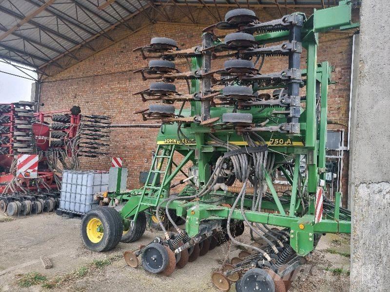 John Deere 750 A Siewniki