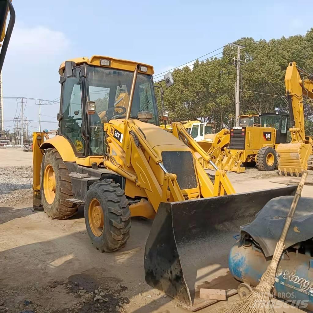 JCB 3CX Koparko-ładowarki